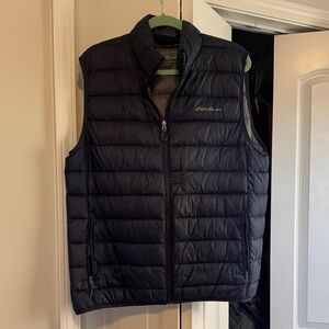 Eddie Bauer Men's Navy Quilted Vest
